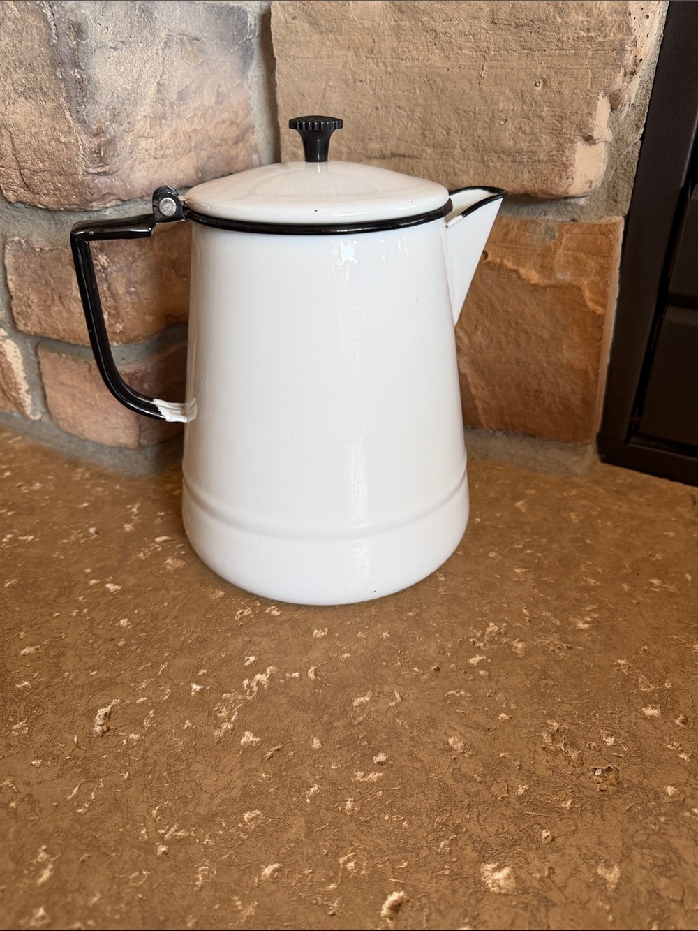 Classic Vintage White Enamel Coffee Pot with Black Trim - Durable Pouring Kettle - Picture 2 of 6